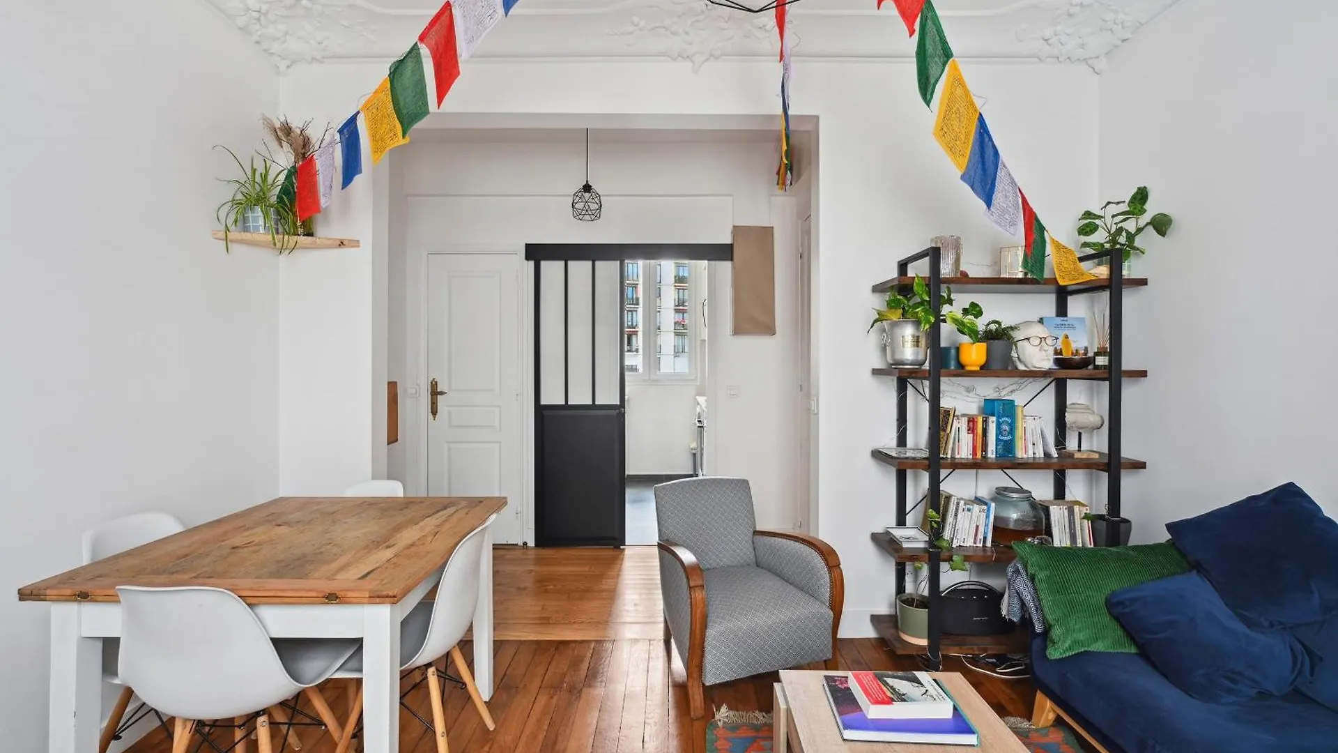Veeve - The Colour Creative Apartment